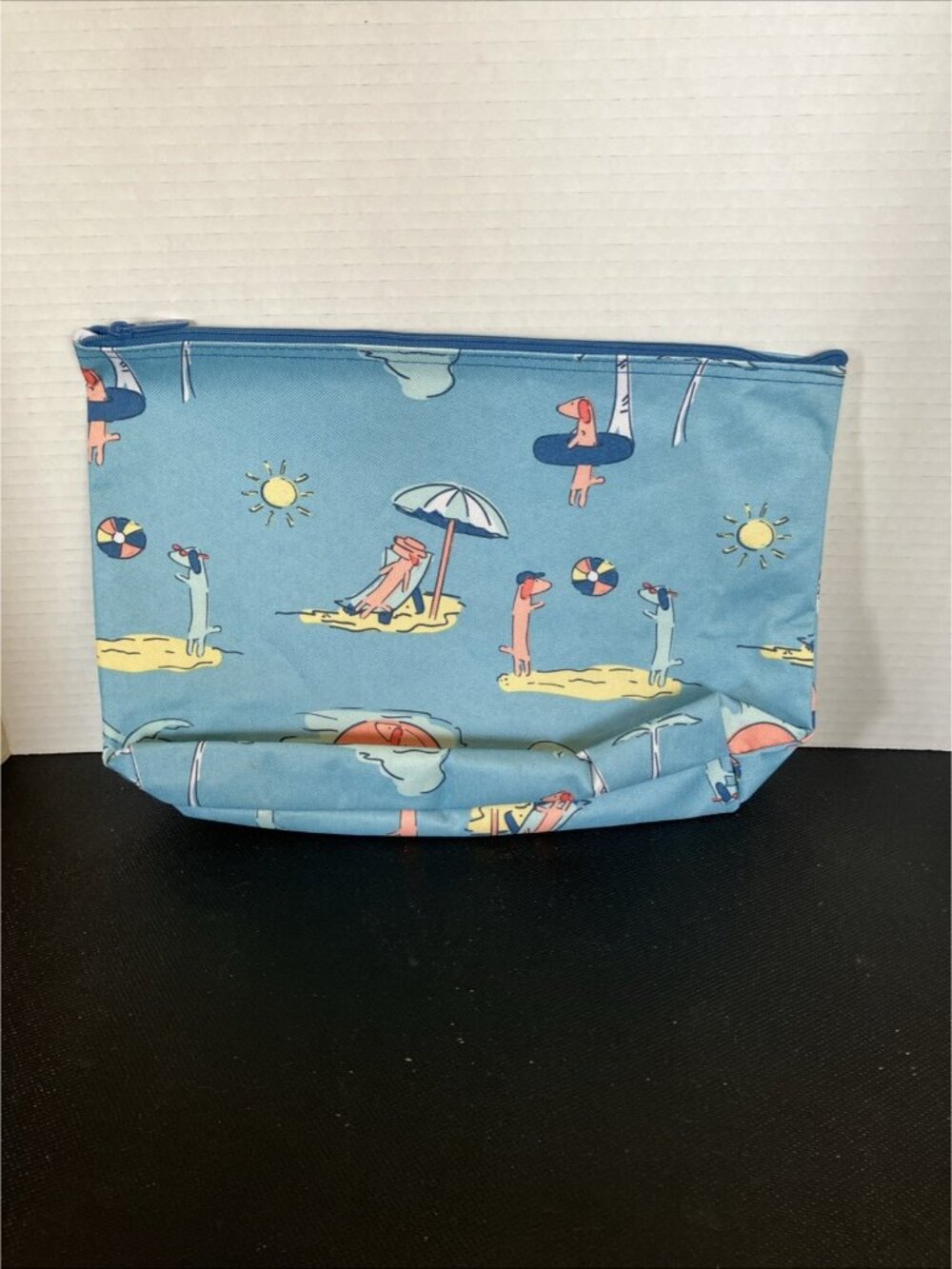 Thirty-One Modern Toiletry Bag Dog Days Pattern